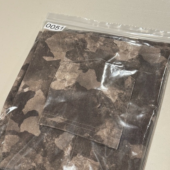 Edikted Size Medium Olive Camouflage Low Waist Cargo Zipper Pockets Mini Skirt - Picture 8 of 8